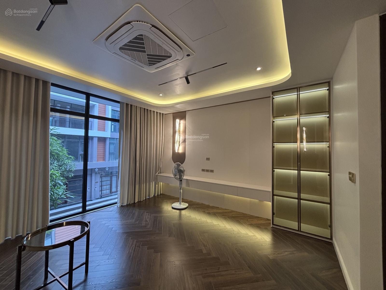 Nhà phố Vinhomes Ocean Park 3 85m² giá 17.5 tỷ - Full nội thất cao cấp - Gần Grand World!