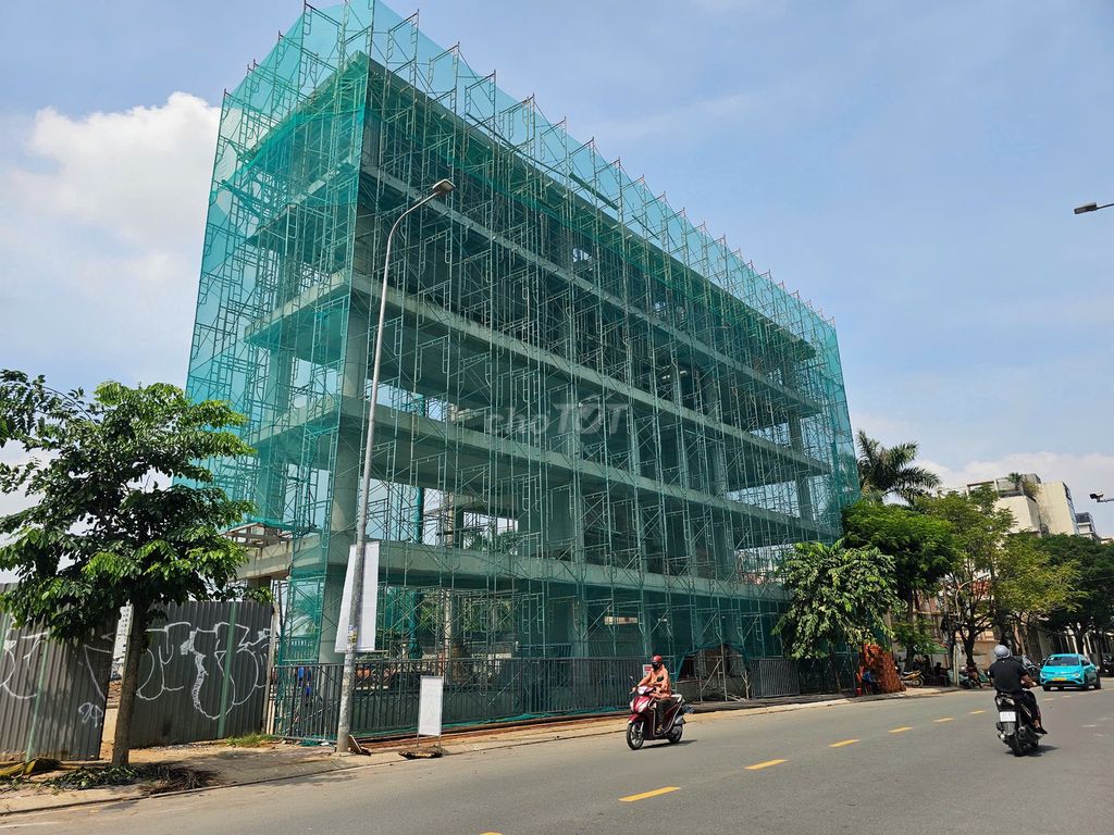 Cho thuê Building Mặt Tiền 40m Đường Xuân Thủy, Quận 2 - Thang Máy, Kinh Doanh Đa Dạng