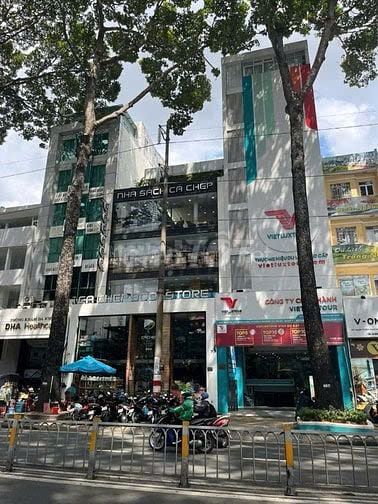 Cho Thuê Nhà Nguyên Căn Mặt Tiền 223 Nguyễn Thị Minh Khai Quận 1 - Vị trí đắc địa, giá tốt!