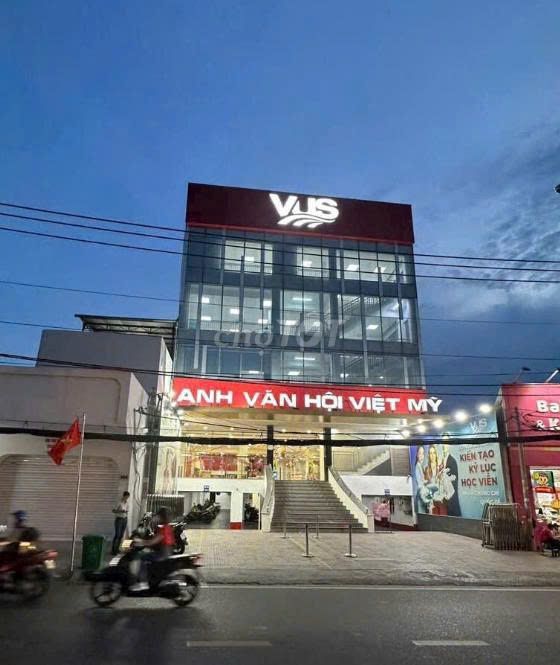 Cho thuê mặt tiền Lê Hồng Phong, Quận 10, 210m² - Khu vực đông đúc, tiện ích đầy đủ!