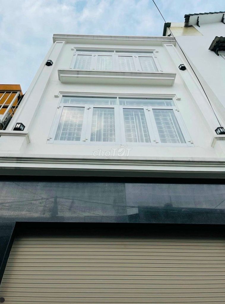 Cho thuê nhà HXH 16/7A Nguyễn Thiện Thuật, Quận 3, 77m² - Vị trí trung tâm sầm uất!