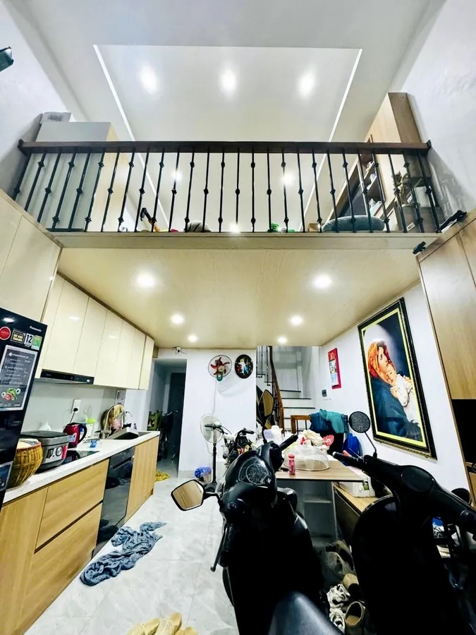 Bán nhà phố Nguyễn Lương Bằng Đống Đa 25m² giá 8,6 tỷ - 6 tầng 3 PN, 2 mặt ngõ thoáng