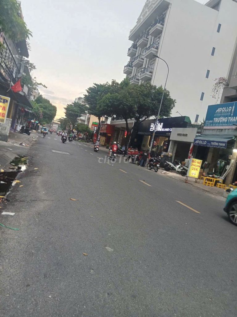 Mặt bằng cho thuê mặt tiền Đường Lê Văn Sỹ, Quận 3, 110m² - Nhà mới đẹp, vị trí kinh doanh sầm uất!