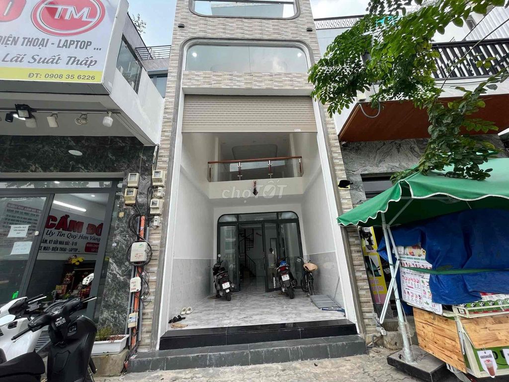 Nhà nguyên căn mặt tiền Dương Quảng Hàm 60m² giá 40 triệu - Kinh doanh lý tưởng!