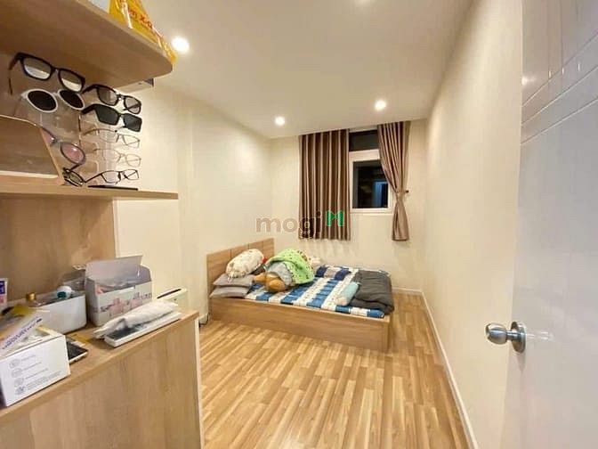 Chung cư Ruby Garden Tân Bình 90m² giá 10 triệu - Nhà mới, full nội thất sang trọng!