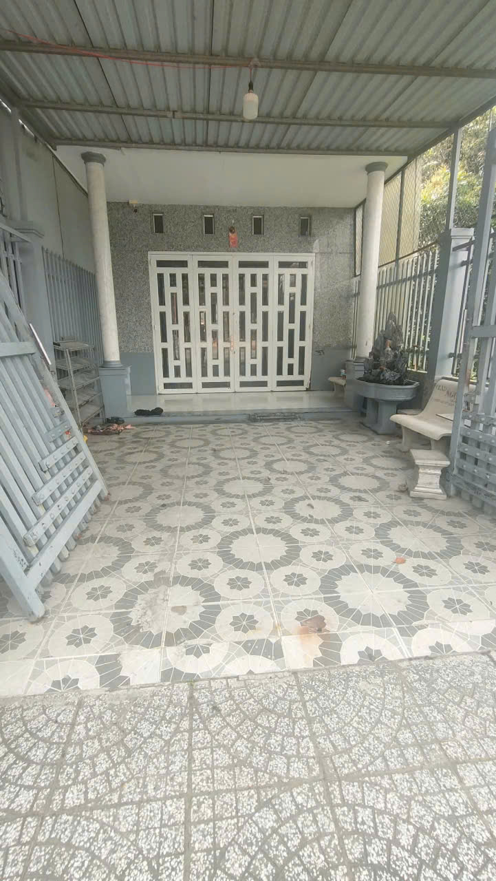 Nhà cấp 4 mặt tiền đường Huỳnh Thị Nở 132m² giá 2.7 tỷ - Cơ hội đầu tư tuyệt vời!