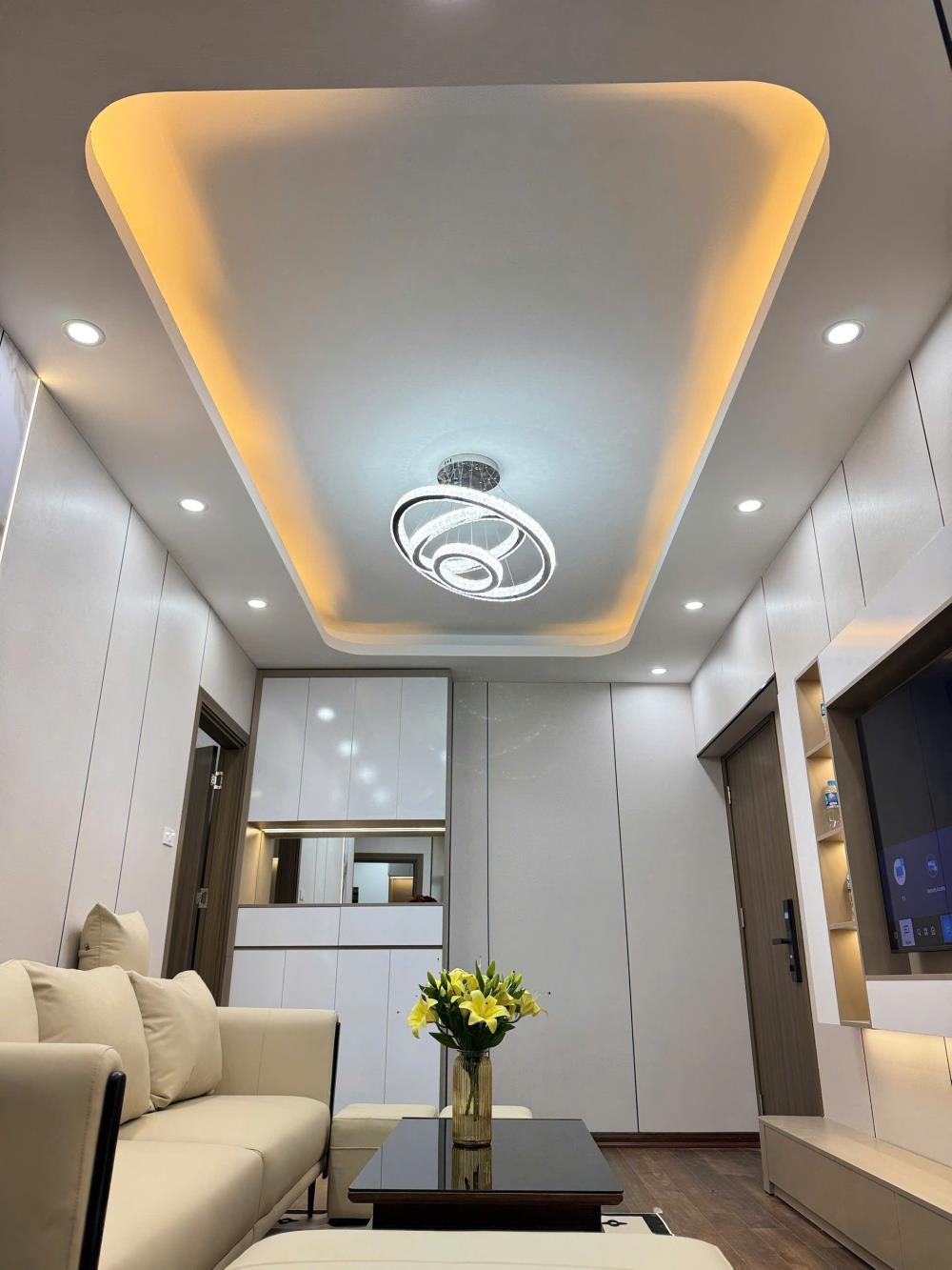 Căn hộ 2PN chung cư 17T11 Nguyễn Thị Định 60m² giá 5.9 tỷ - Ban công view hồ tuyệt đẹp!