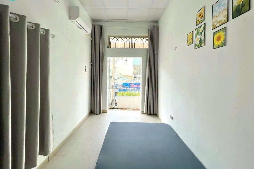 Căn hộ 2PN Lạc Long Quân 50m² giá 7 triệu - Ban công thoáng mát, full nội thất