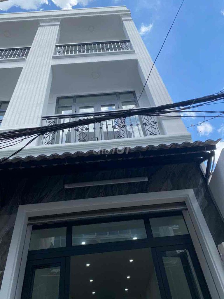 Nhà Nguyên Căn Mới 2PN 3WC Trung Tâm Q4 25m² - Nội Thất Đẹp Ở Ngay!