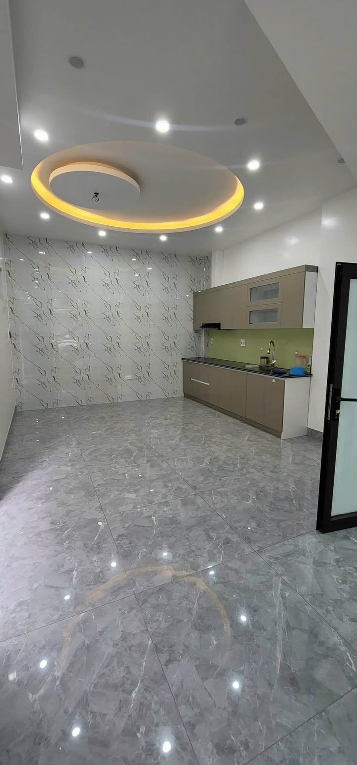 Nhà cho thuê đường ô tô Hùng Vương, Hải Phòng 48m² - Thích hợp làm văn phòng