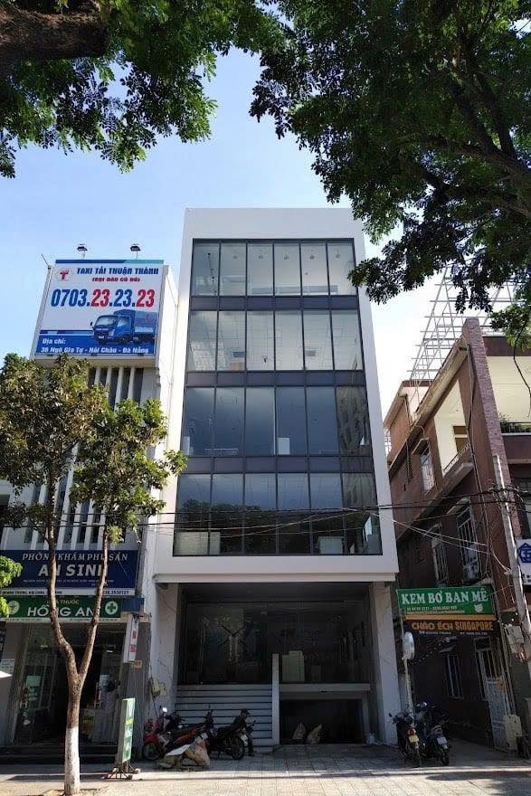 Tòa Nhà Phố Khuất Duy Tiến, Thanh Xuân 108m² giá 150 triệu - Thiết kế hiện đại, sẵn sàng hoạt động!