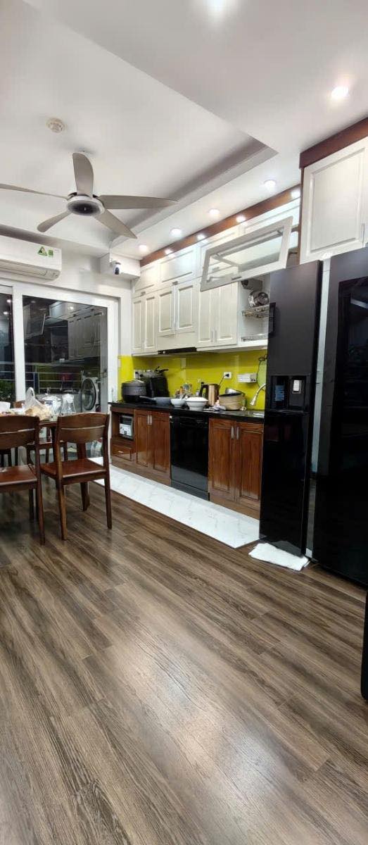 Căn hộ Nam Đô Complex Hoàng Mai 94m² giá 7.7 tỷ - Thiết kế hiện đại, sẵn sàng vào ở!