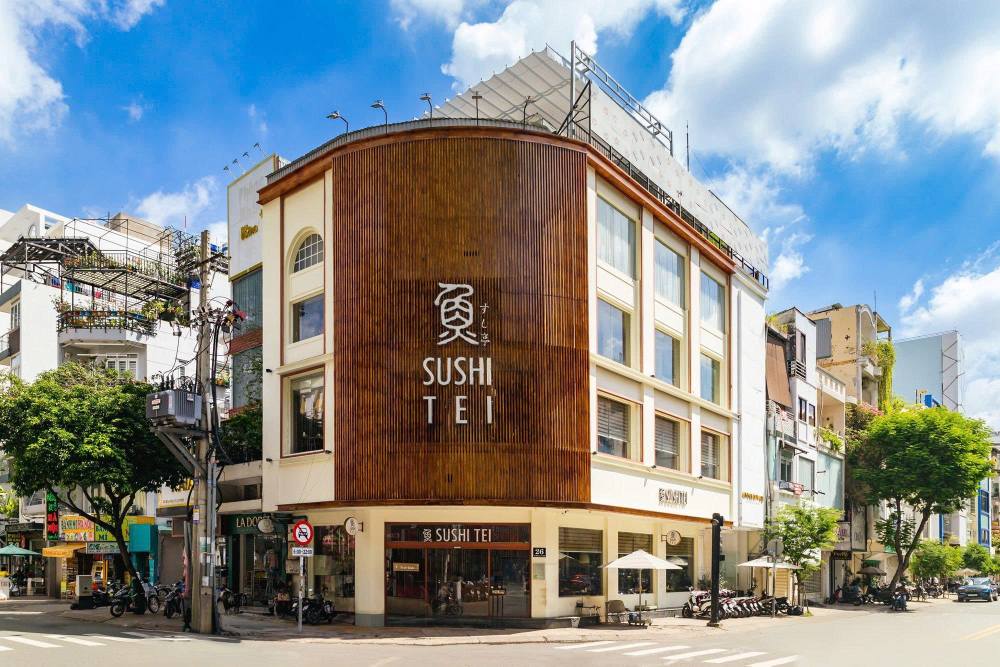 Cho thuê nhà góc 2 mặt tiền 26 Cao Thắng, Quận 3 - Vị trí vàng trung tâm!