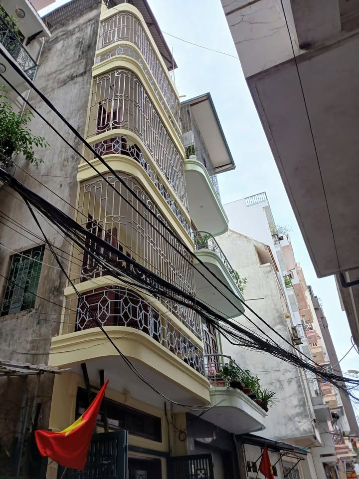 Nhà cho thuê ngõ 2 Trần Cung, Hà Nội 50m² giá 15 triệu - An ninh tuyệt đối!