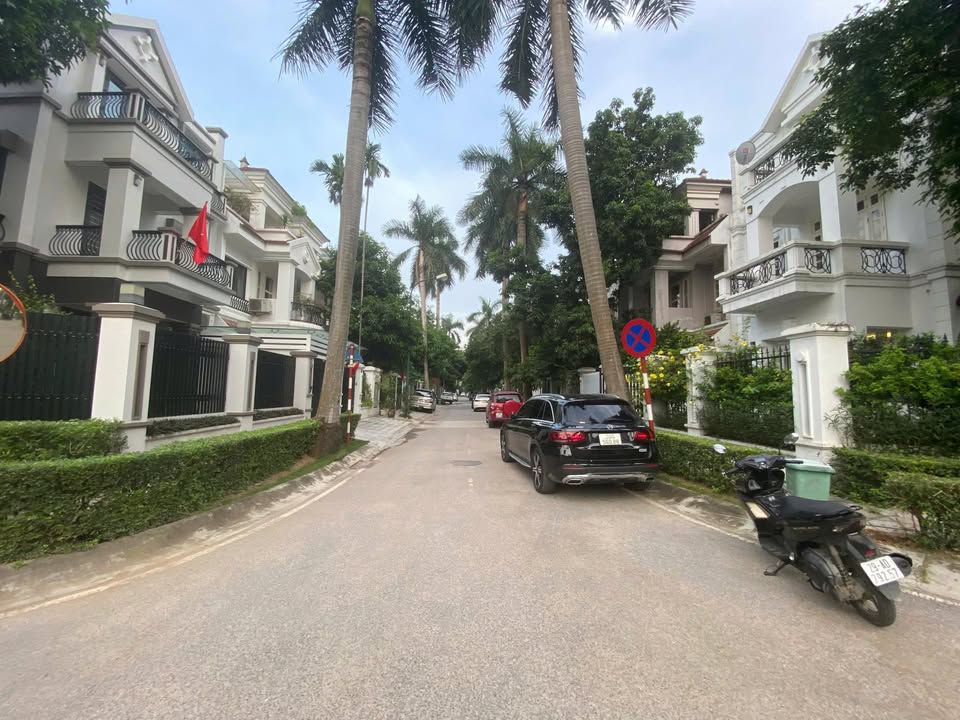 Biệt thự Ciputra Tây Hồ 126m² giá 46.29 tỷ - Cơ hội đầu tư hấp dẫn!