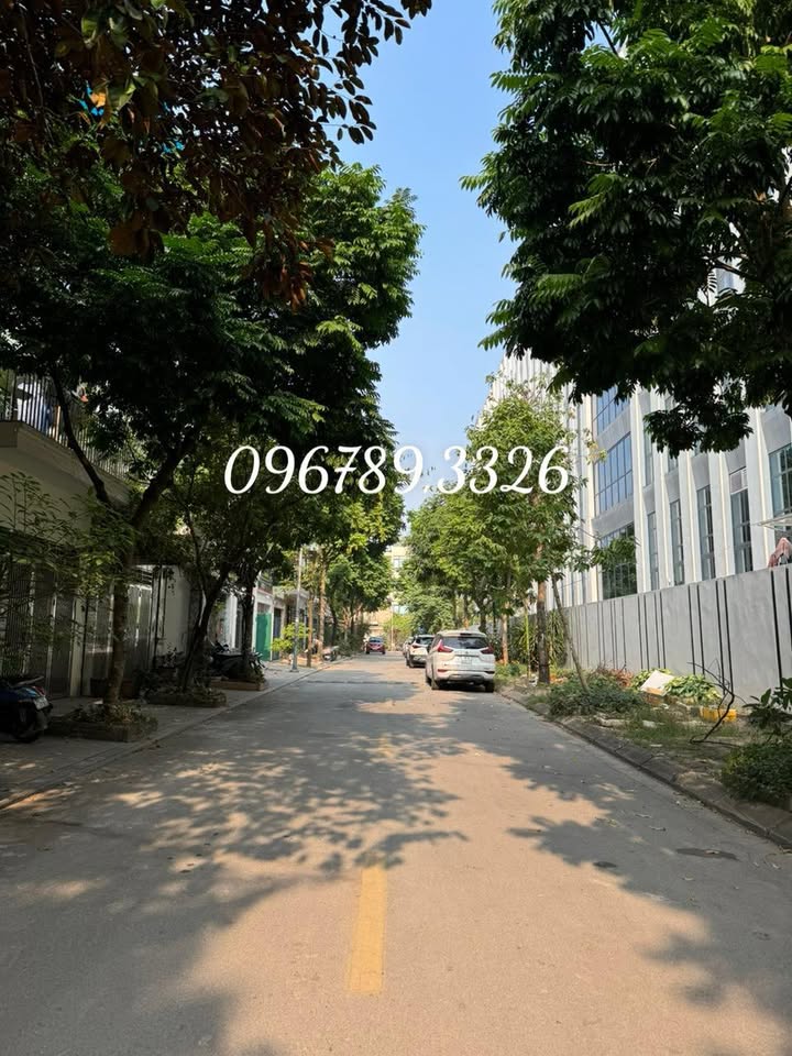 Nhà liền kề Phú La Hà Đông 90m² - Vị trí đẹp, sẵn sàng giao dịch!