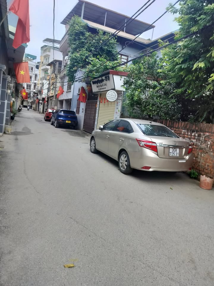 Đất phân lô khu tập thể Dược Đại Mỗ 40m² giá 8 tỷ - Vị trí đẹp hiếm có!