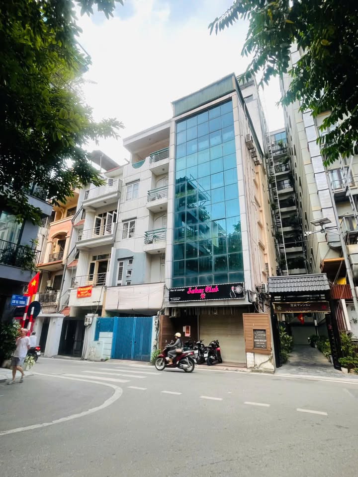 Cho thuê nhà mặt phố Thái Hà, Đống Đa 60m² giá 55 triệu - Cơ hội kinh doanh lý tưởng!