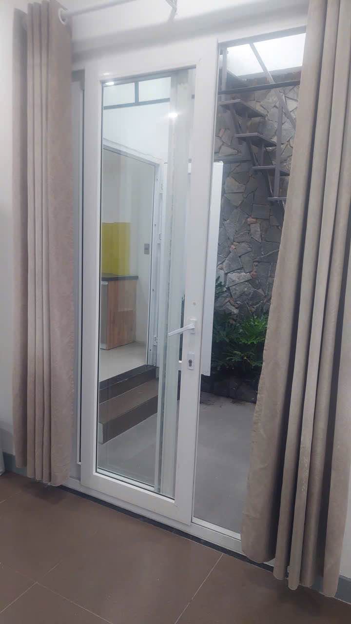 Nhà cho thuê mặt tiền đường Hà Kỳ Nghộ, Đà Nẵng 68m² - Không gian sân vườn thoáng đãng!