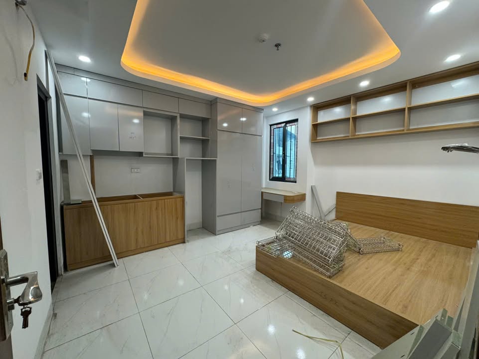 Cho thuê phòng CCMN Ngõ 136 Cầu Diễn - Full nội thất cao cấp, giá thỏa thuận!