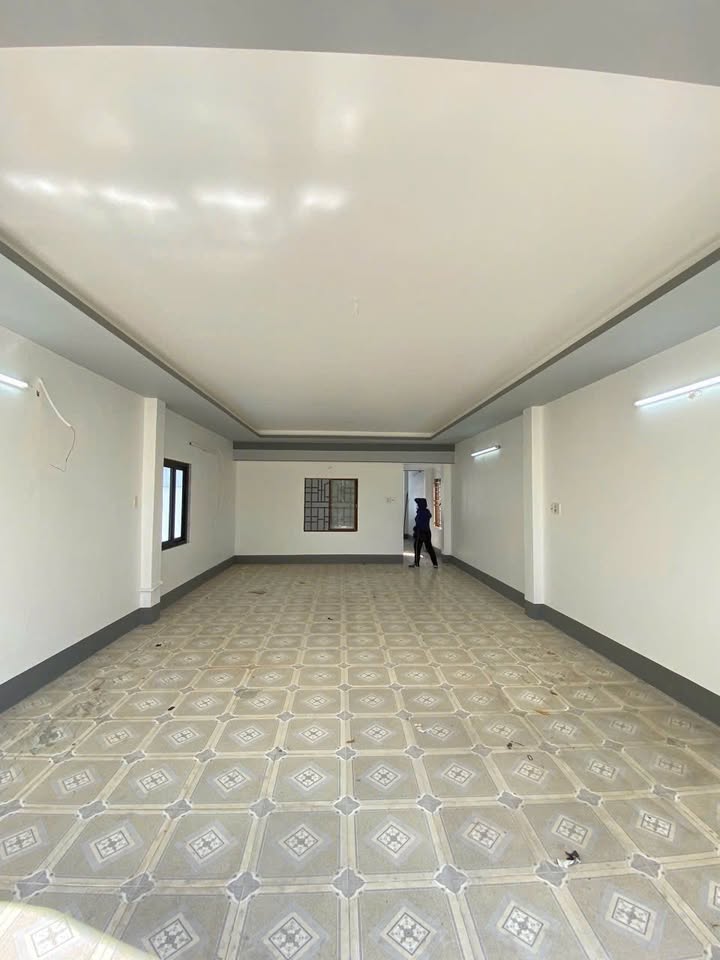 Nhà cho thuê tại đường Đồng Văn Cống, Cần Thơ 100m² giá 13.5 triệu - Phù hợp cho gia đình và văn phòng