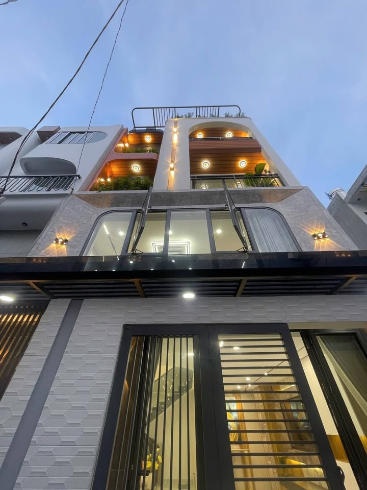 Nhà đẹp mới xây Gò Vấp 51m² giá 8.45 tỷ - Kiến trúc hiện đại, đầy đủ tiện nghi!