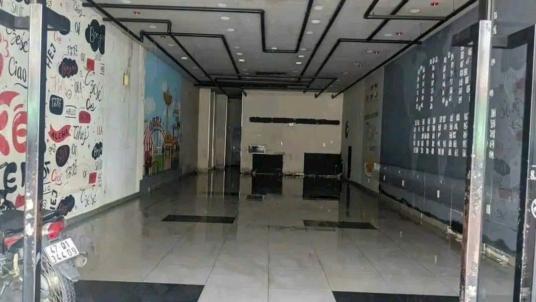 Cho thuê mặt bằng kinh doanh Đỗ Xuân Hợp 195m² giá 60 triệu - Vị trí đắc địa tại Quận 9!