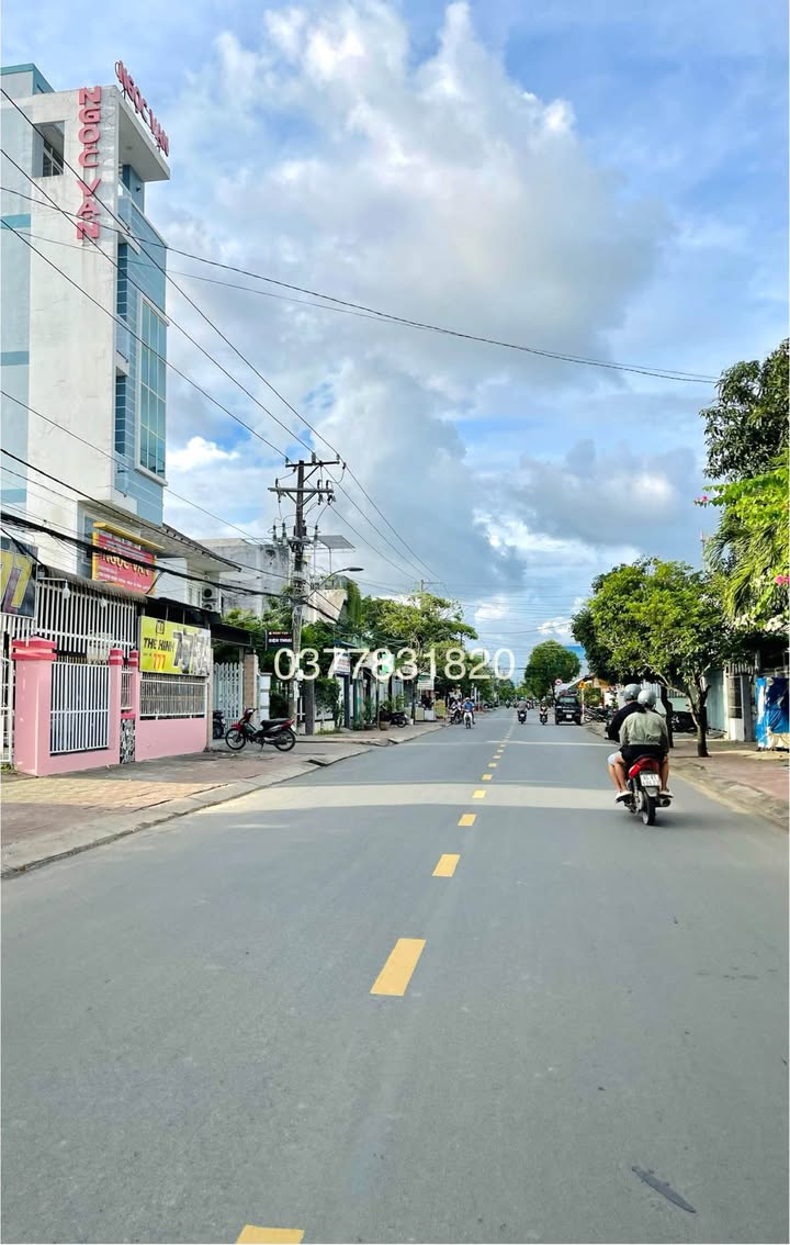 Nhà mặt tiền Đồng Khởi, Trà Vinh 226m² giá 6 tỷ - Đầu tư sinh lời hiệu quả!