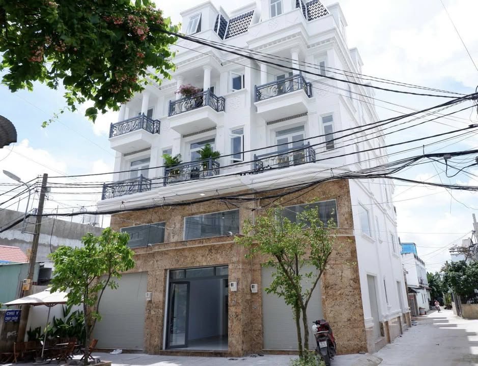 Cho thuê nhà phố 4 tầng mặt tiền TL44, Thạnh Lộc, Q12 - Full nội thất, kinh doanh ngay!