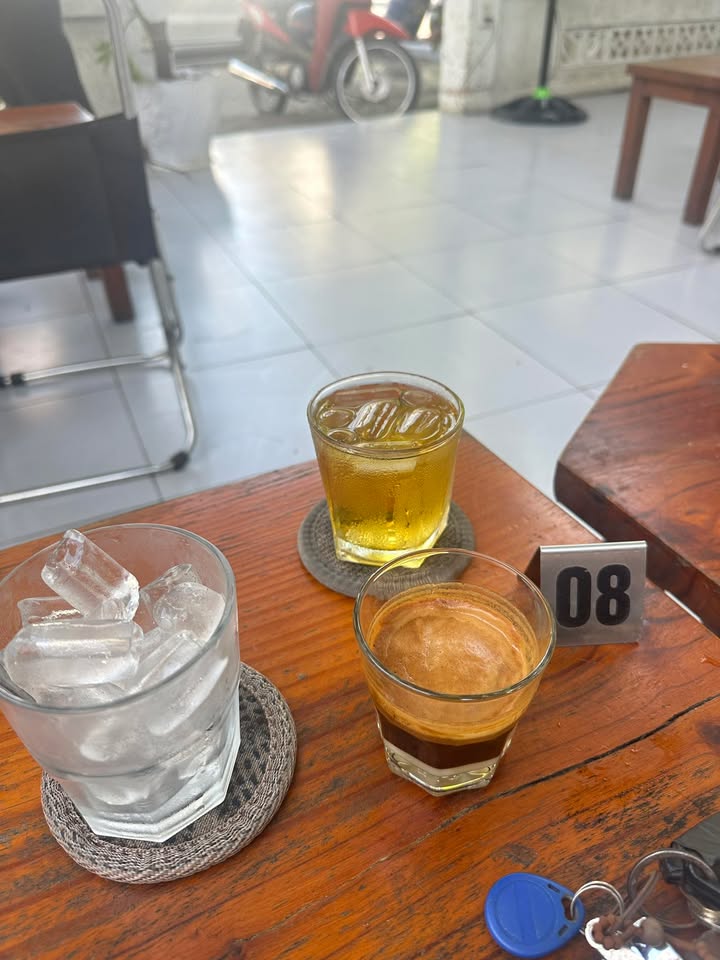 Nhà phố Dĩ An 120m² giá 5.3 tỷ - Mặt tiền đường số 6 dễ dàng kinh doanh!