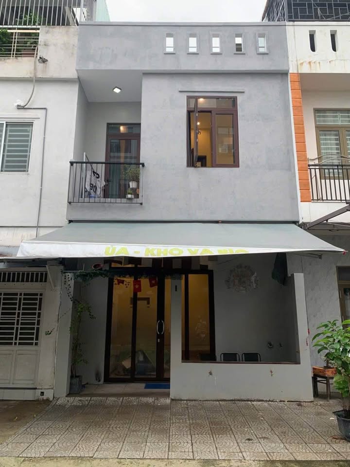 Nhà mặt tiền 2 tầng Liên Chiểu Đà Nẵng 2PN giá chỉ 6 triệu/tháng - Thuận tiện kinh doanh