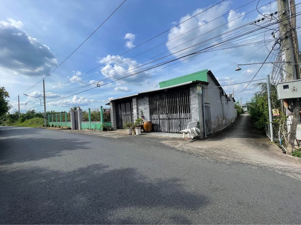 Đất vườn nghỉ dưỡng tại ấp Mỹ Lương, Mỹ Phong, 1395m² giá 3.6 tỷ - Cơ hội tuyệt vời cho bạn!