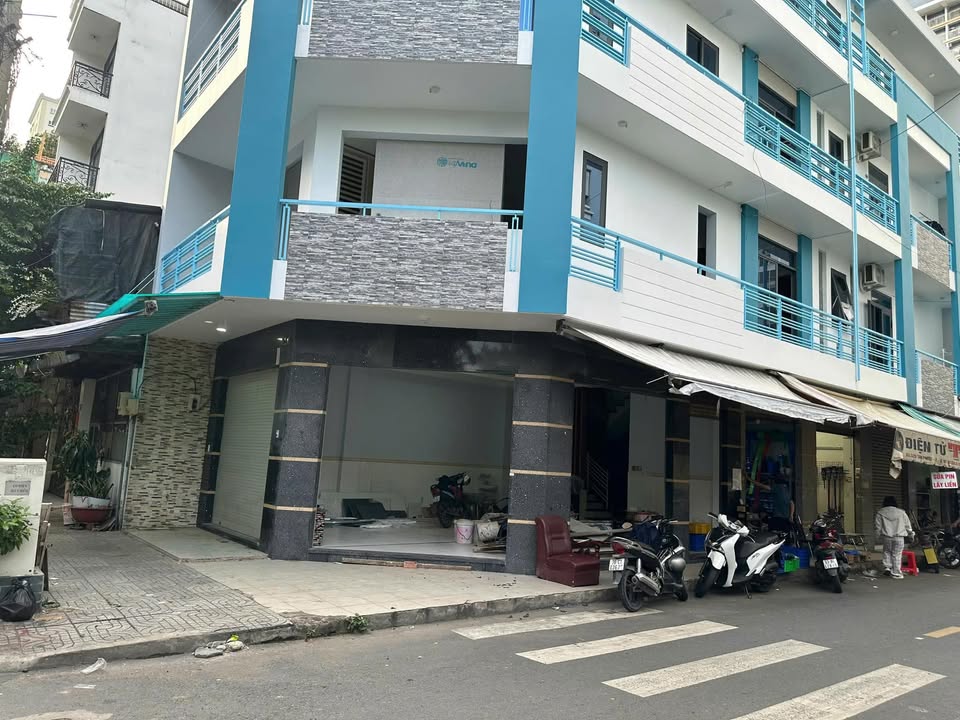 Mặt tiền kinh doanh tại Quận 10, 120m² giá 35 triệu - Đầu tư sinh lời ngay!