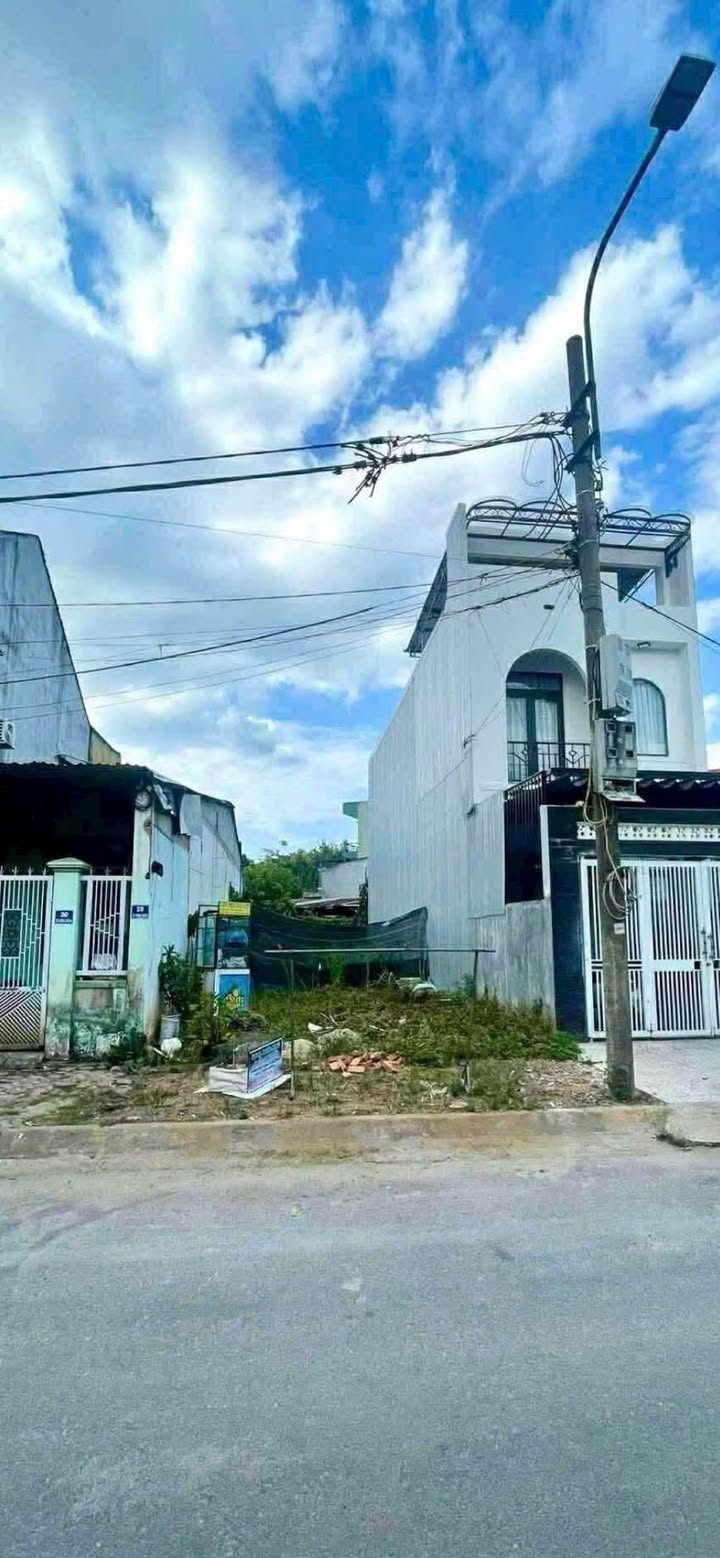 Đất nền mặt tiền Lý Chính Thắng 100m² giá 1.79 tỷ - Hướng Nam duy nhất!