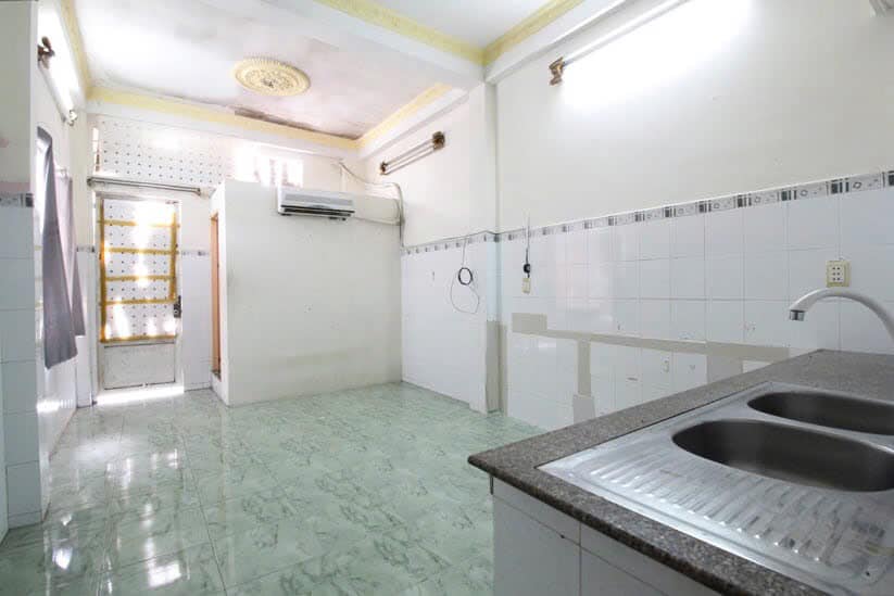 Phòng cho thuê Bà Hạt Quận 10 giá 3.7 triệu - Ban công lớn, tiện nghi đầy đủ!