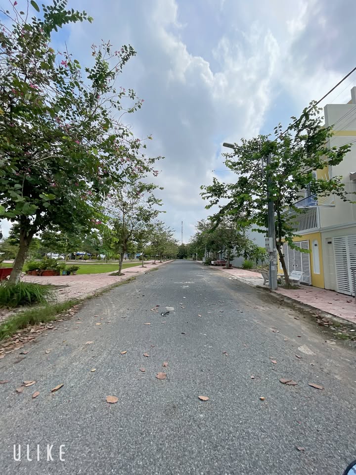 Nhà bán đường N2, phường Long Châu, TP Vĩnh Long 81m² giá 1.5 tỷ - Cơ sở hạ tầng đầy đủ!