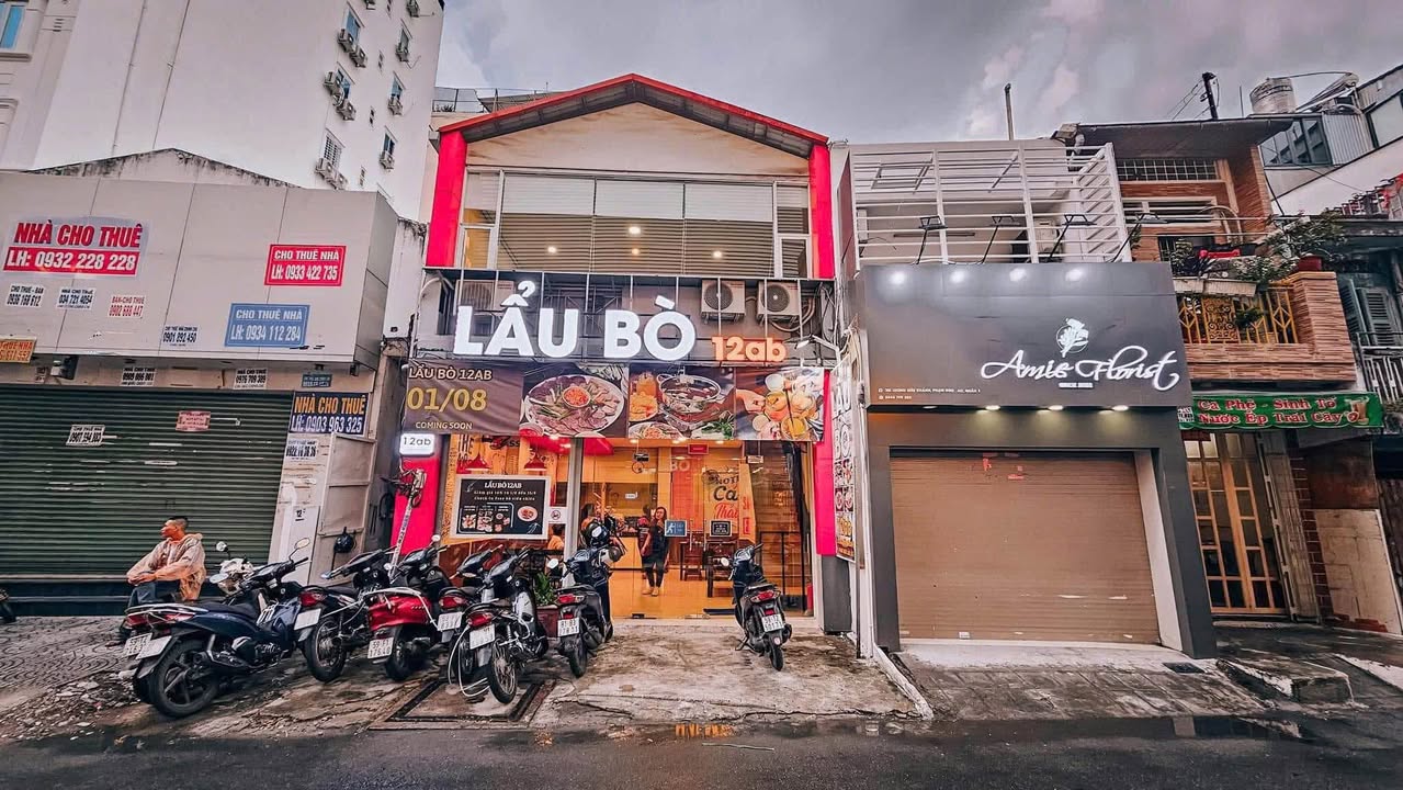 Cho thuê nhà mặt tiền Lương Hữu Khánh, quận 1, 200m² - Kinh doanh sầm uất!