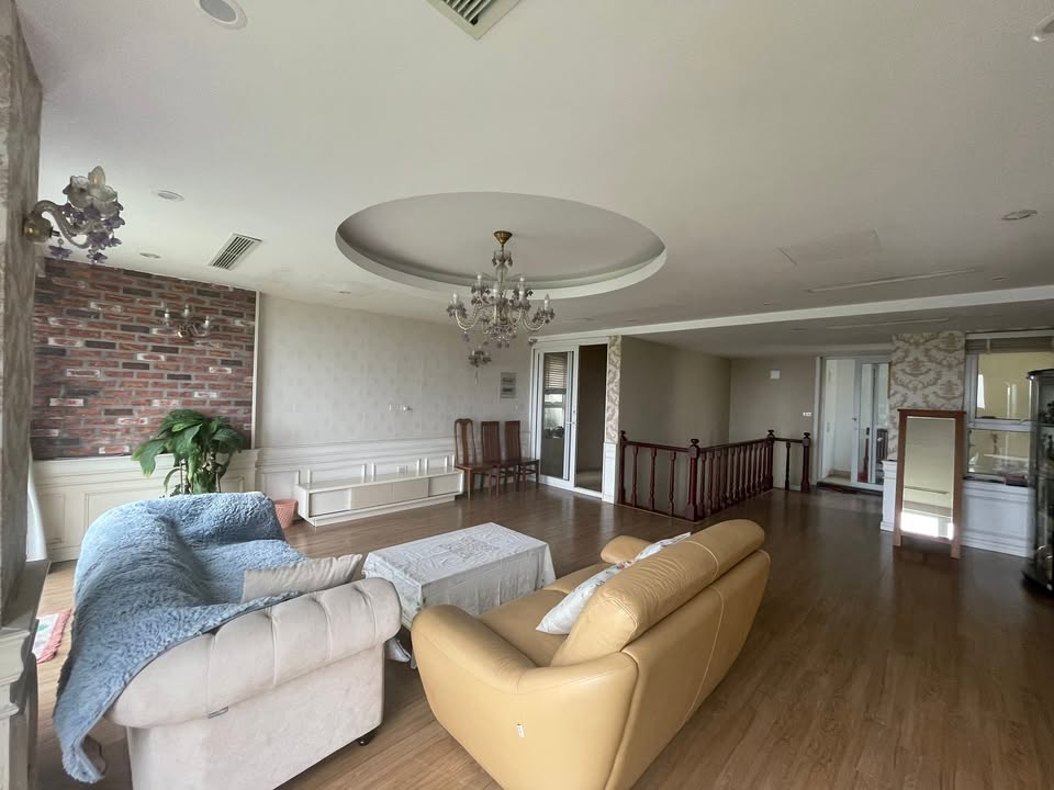 Căn hộ penthouse Rừng Cọ, Xuân Quan, 170m² giá 16 triệu - Full nội thất, vào ở ngay!