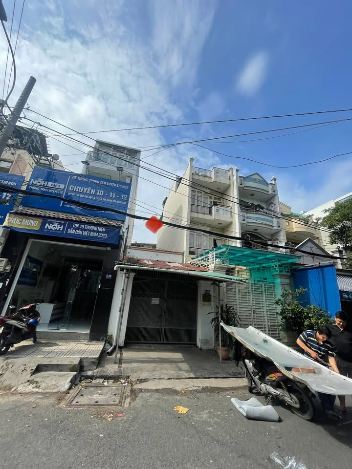 Nhà cấp 4 mặt tiền kinh doanh Khu Cư Xá Phú Lâm A, 56m² giá 7.6 tỷ - Sát chợ Phú Định!