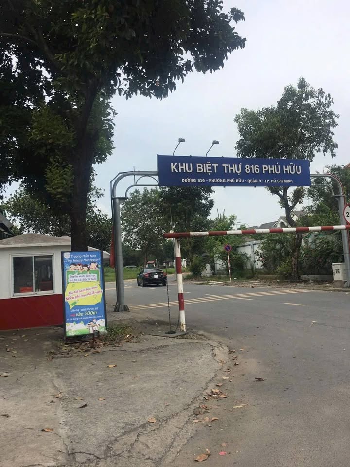 Đất nền khu biệt thự 816 Nguyễn Duy Trinh, Phú Hữu, Quận 9 - Diện tích 713m², giá 28 tỷ VNĐ