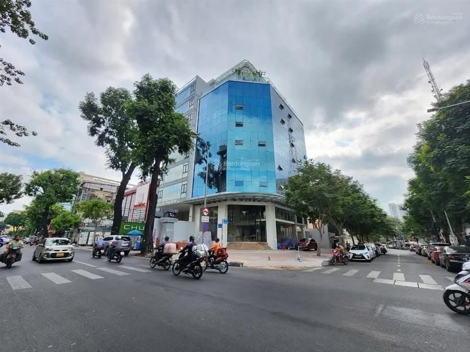 Nhà cấp 4 CMT8, Q3 - Diện tích 130m², giá 6.2 tỷ - Tiềm năng đầu tư lớn!