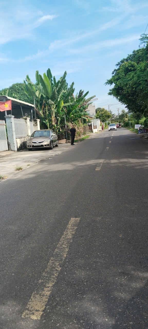 Đất 2 Mặt Tiền Đường Số 40, Phường Tam Phước, 283m² giá 3,8 tỷ - Cơ hội đầu tư tuyệt vời!