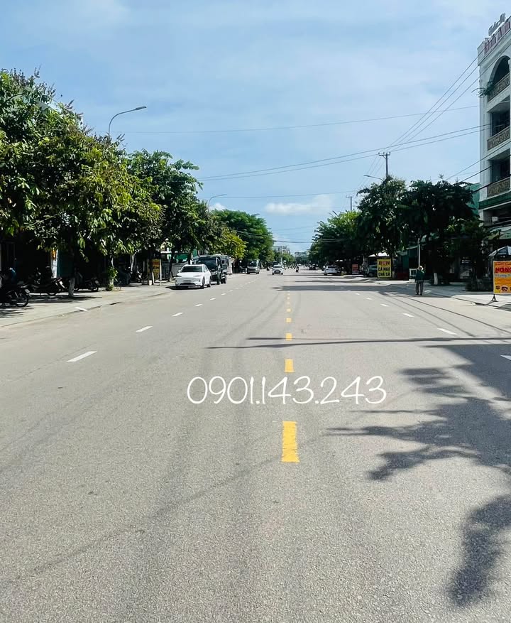 Nhà 3 tầng mặt tiền Tôn Đức Thắng, Tam Kỳ 140m² - Kinh doanh sầm uất!