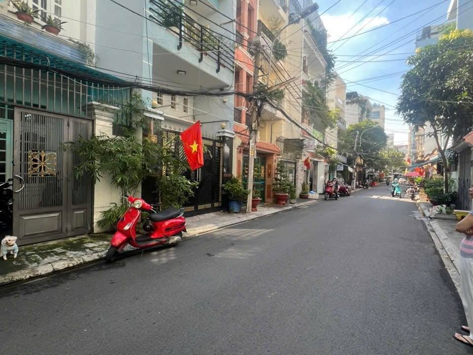 FrontHouse mặt tiền Đất Thánh, Tân Bình 76m² giá 6 tỷ - Kết nối thuận tiện!