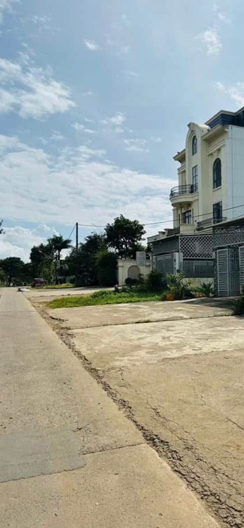 Đất mặt tiền 200m² Quang Phục, Pleiku, Gia Lai giá 1.55 tỷ - Đối diện bệnh viện Hùng Vương!