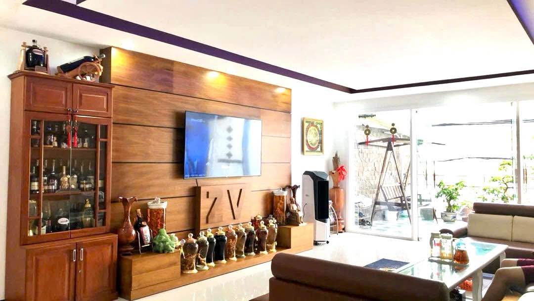 Nhà 4 tầng Nguyễn Sơn, Hòa Cường Nam 100m² giá 11.5 tỷ - Đầu tư sinh lời lý tưởng!