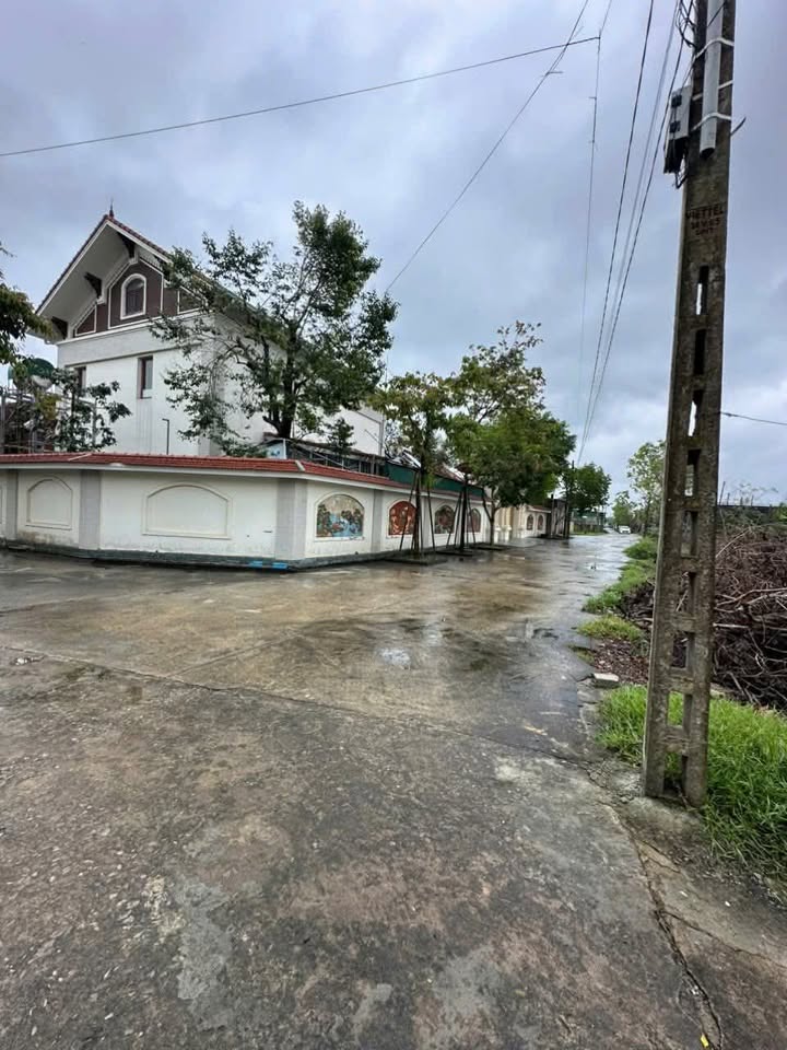 Đất Nghi Trung 100m² giá 1.3 tỷ - Sát bên nhà hàng Trường Lộc!