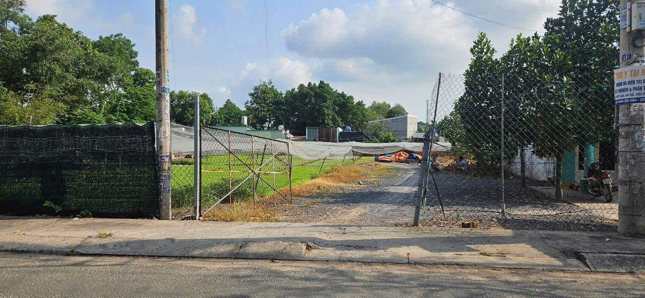 Đất thổ cư Hóc Môn 425m² giá 13.5 tỷ - Vị trí đẹp xây biệt thự sân vườn