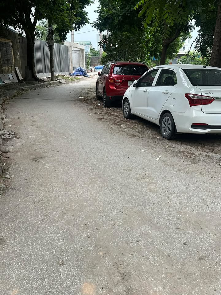 Đất nền Kim Chung 60m² - Sổ đỏ chính chủ, giá thỏa thuận hấp dẫn!