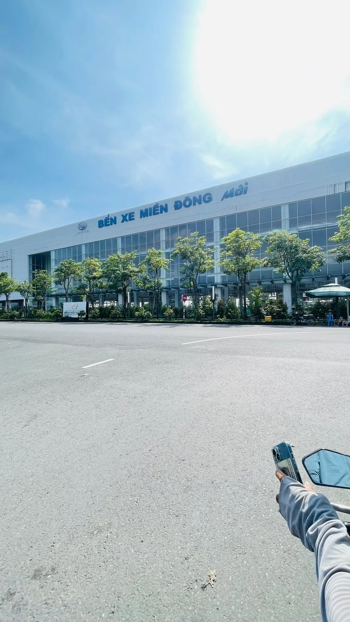 Bán gấp mặt tiền Xa Lộ Hà Nội Dĩ An 345m² giá 10.8 tỷ - Cơ hội vàng cho đầu tư!